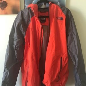 Northface Men’s wind waterproof wind breaker